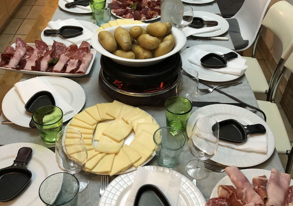 Quels sont les inconvénients d’une soirée raclette ?